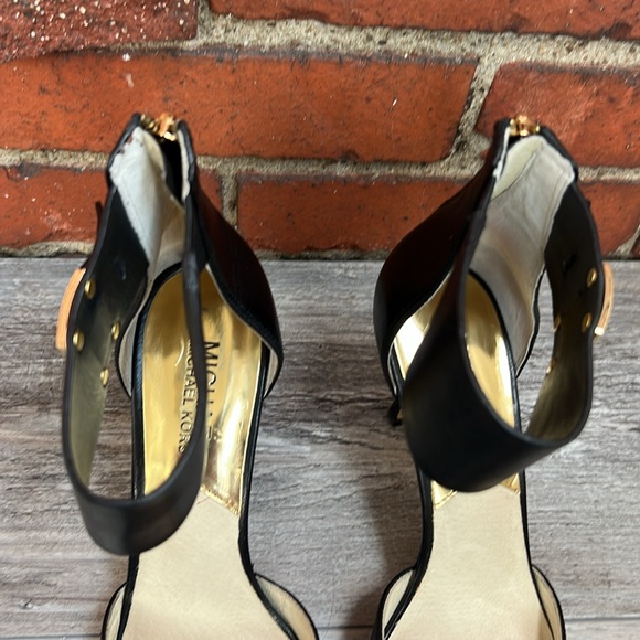 MICHAEL Michael Kors Leather Heels - Picture 6 of 16
